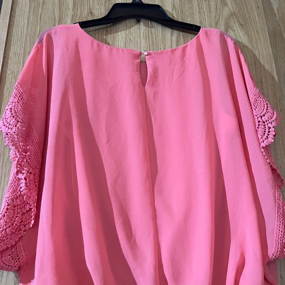 Gorgeous Blouse - Picture 5 of 5